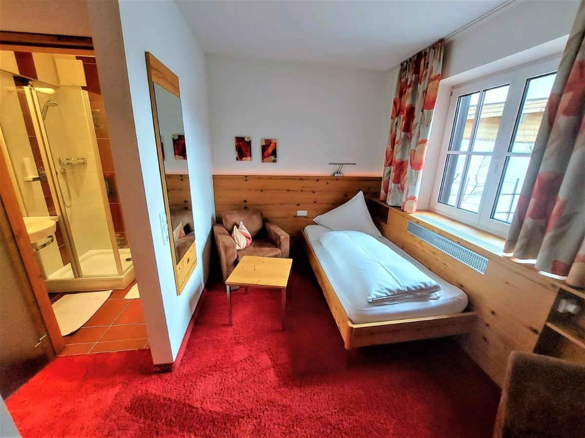 Hotel Flatscher Stuhlfelden Exterior foto